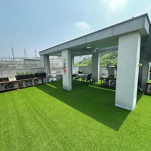 Yolo House Guest house